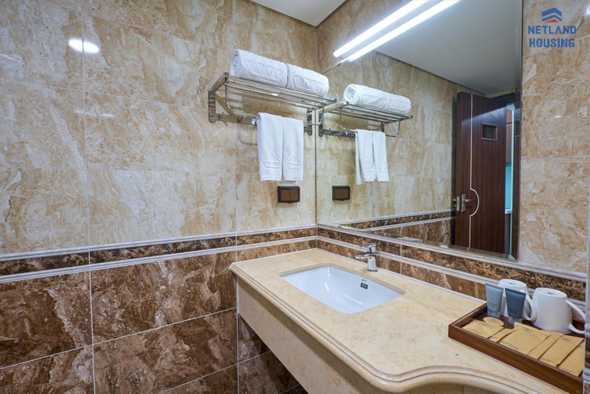 Westlake Legacy Suites By Netland Housing ハノイ市 エクステリア 写真